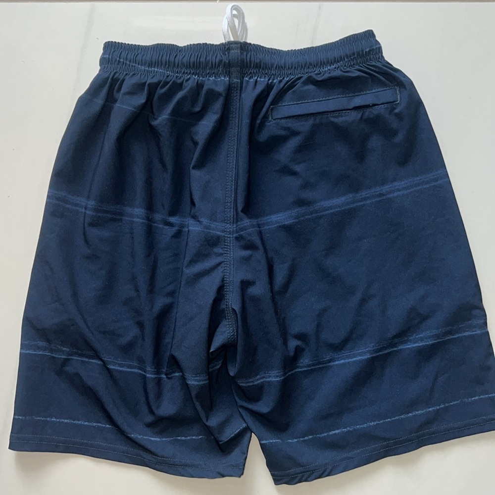 NEW Navy Toes on the Nose Swim Shorts with 2 Front Pockets Back Zip Pocket Small - Picture 4 of 5